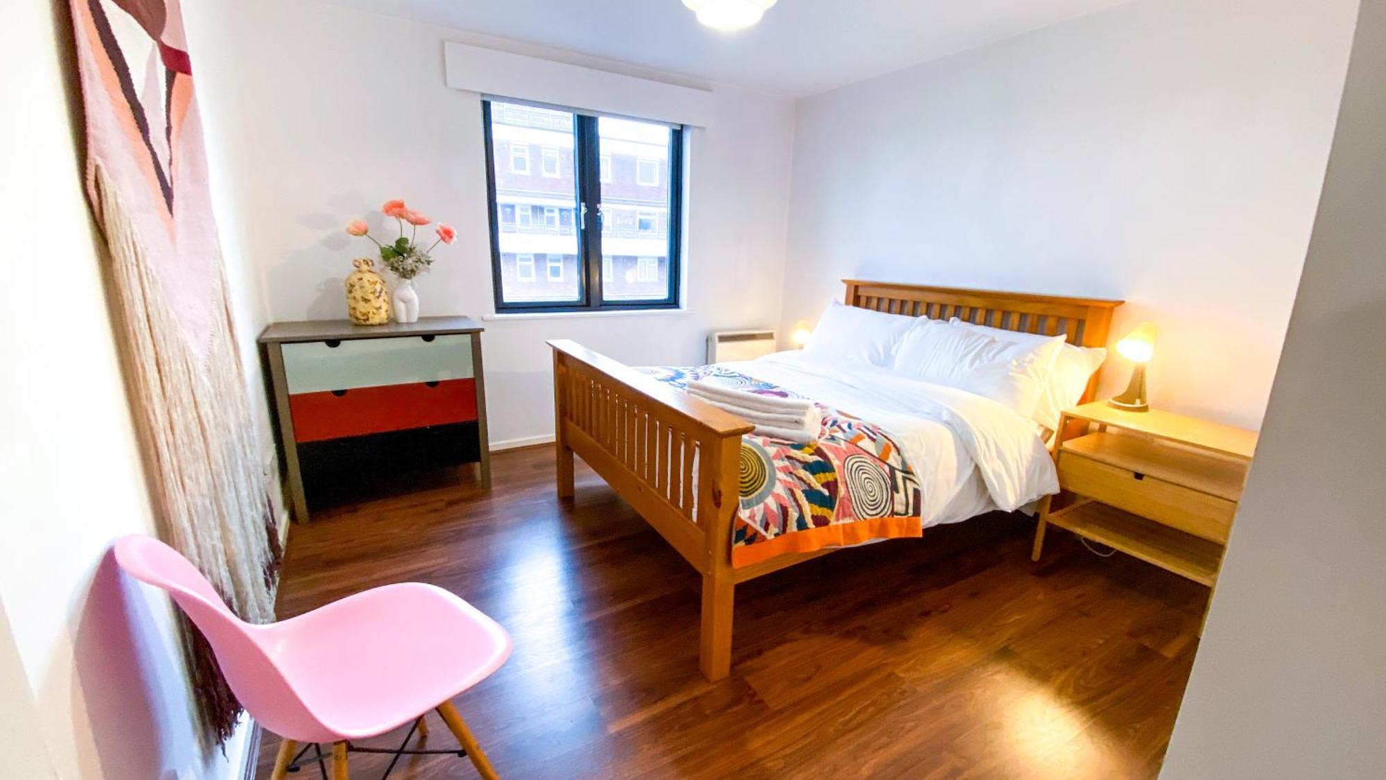 2 Bed Shoreditch Home With Parking Лондон Экстерьер фото