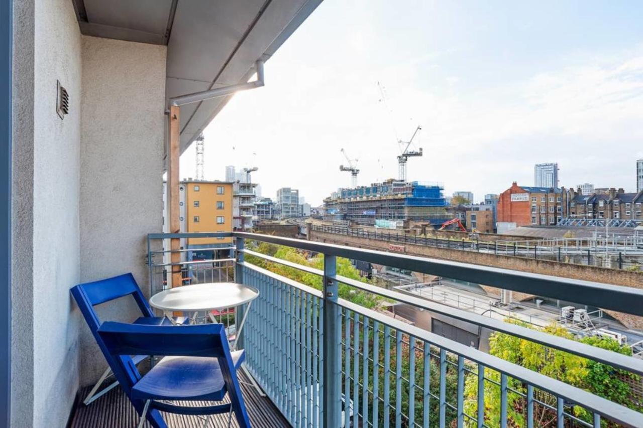 2 Bed Shoreditch Home With Parking Лондон Экстерьер фото